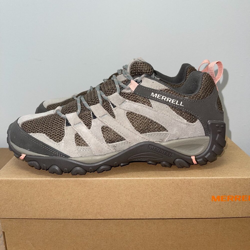 BRAND NEW WOMEN'S MERRELL ALVERSTONE (J033034) HIKING SHOES SIZE 11 ALUMINUM